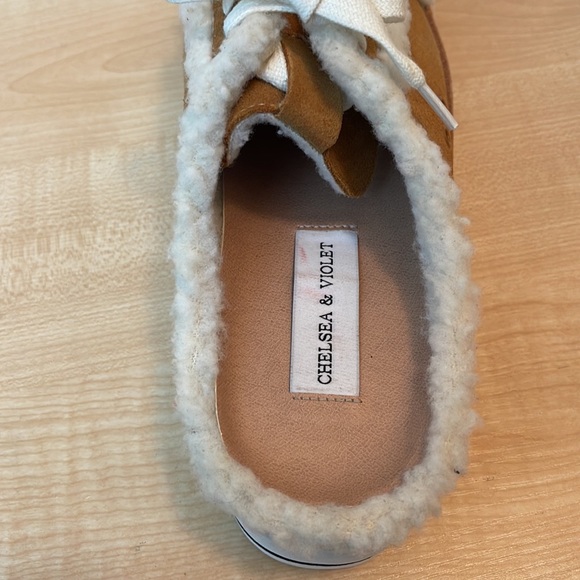 Chelsea& Violet Cozy Suede and Faux Fur Lace Up Platform Mule Sneaker - New - Picture 7 of 9